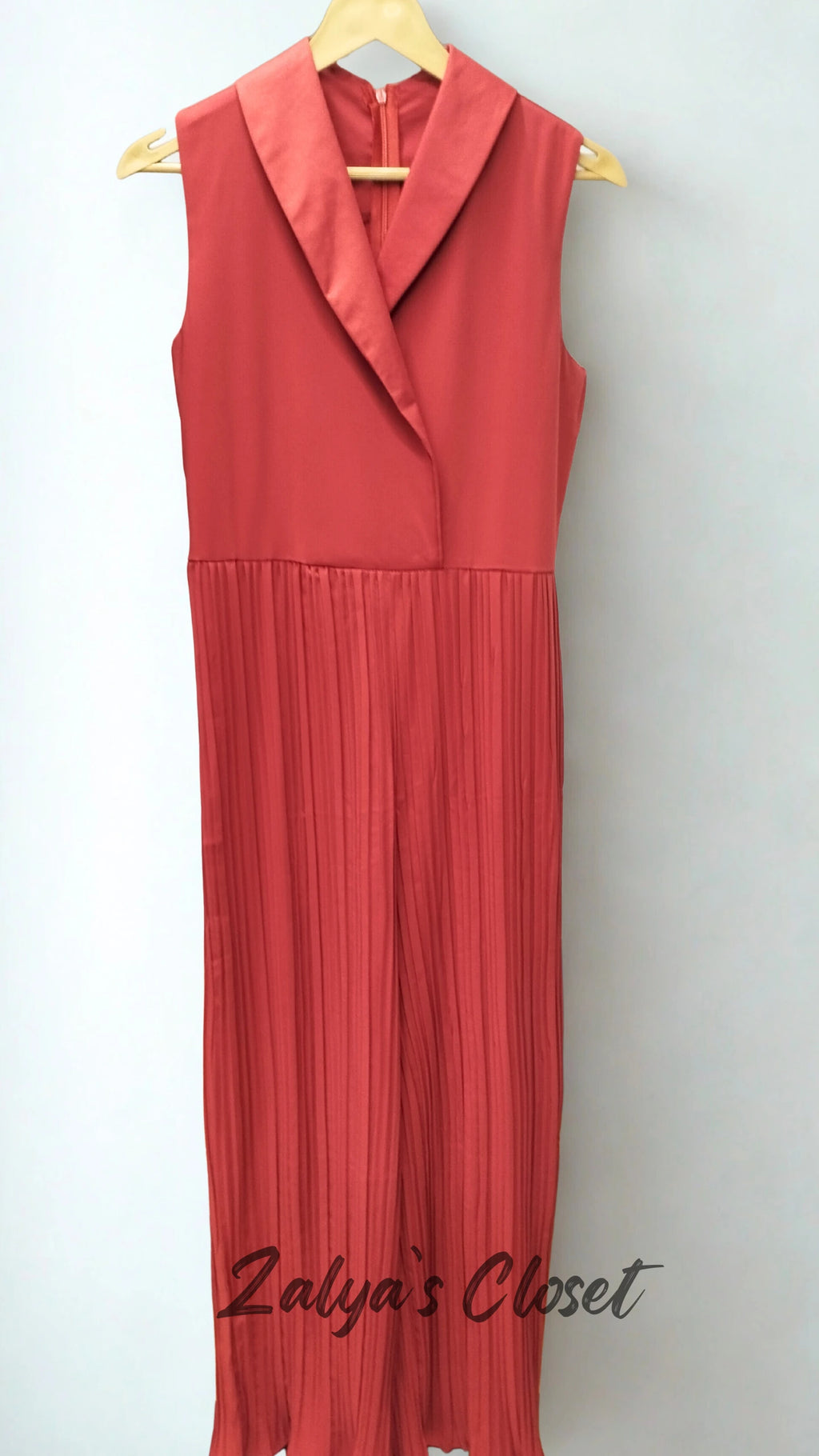 Imported pleated  jumpsuit with belt image 9