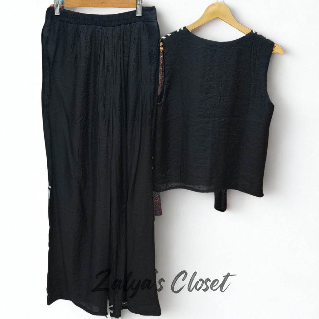 Embroidered Co-ord Set image 8