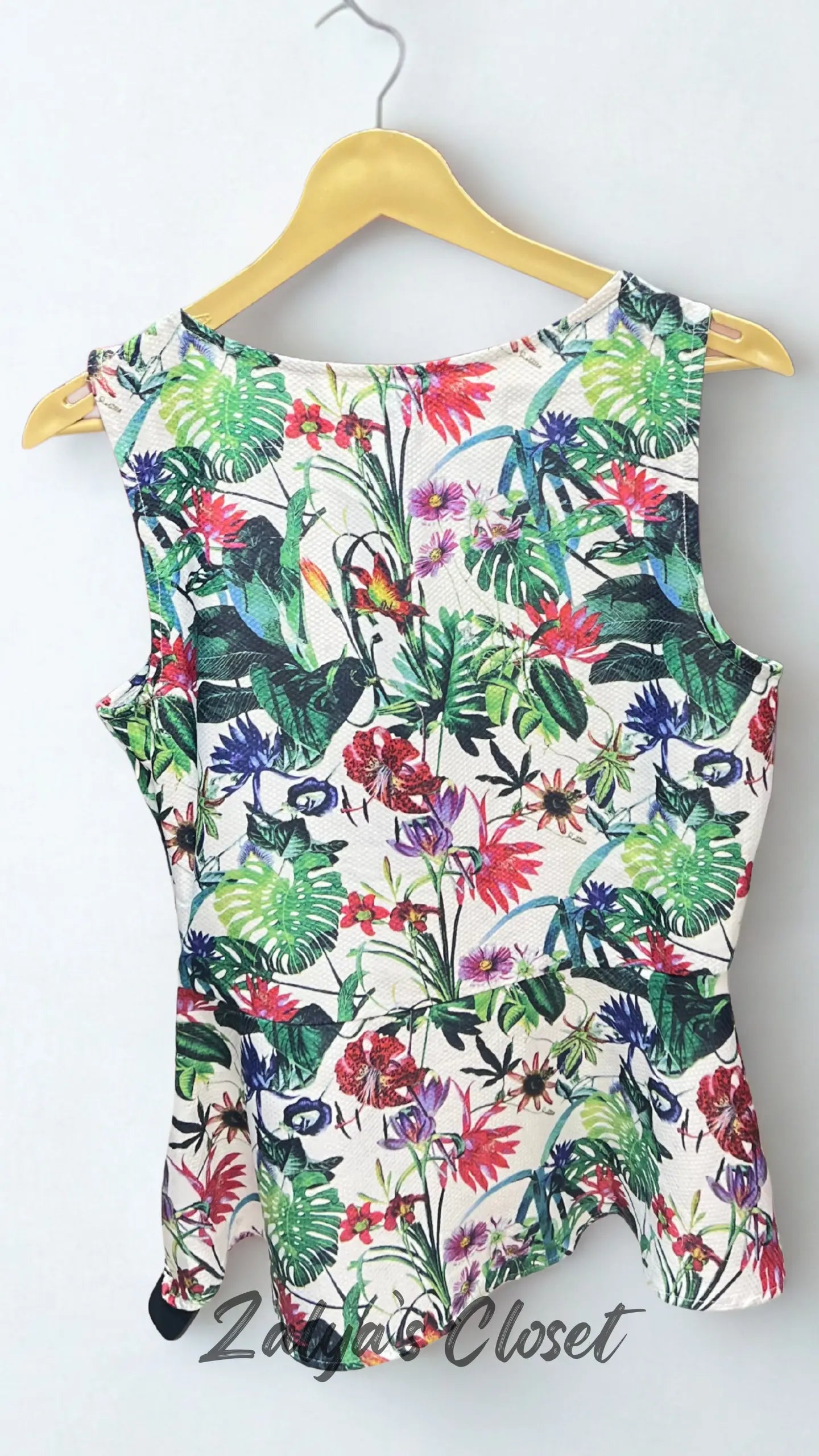 Floral Printed Tops image 1