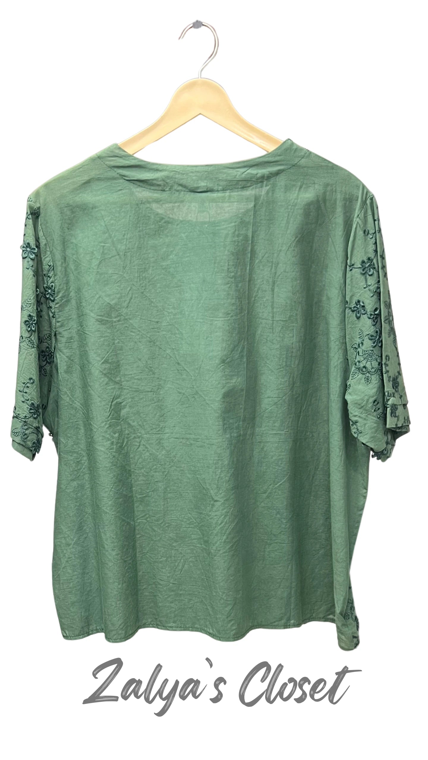 Embroidered Plus Size Tops image 3