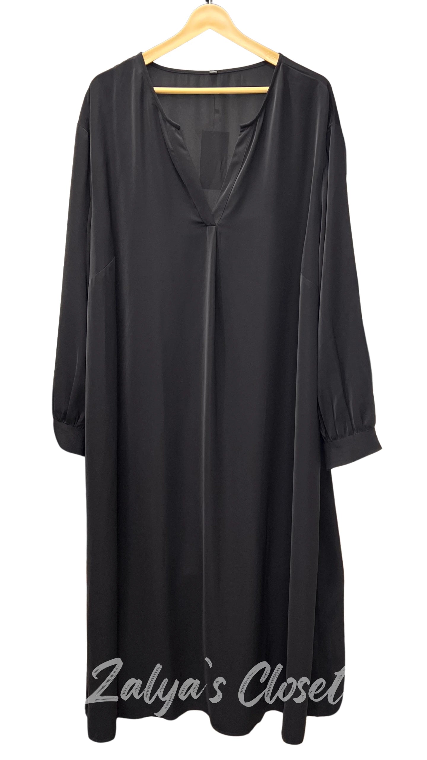 V-neck Plain Black Long Dress Plus Size image 1