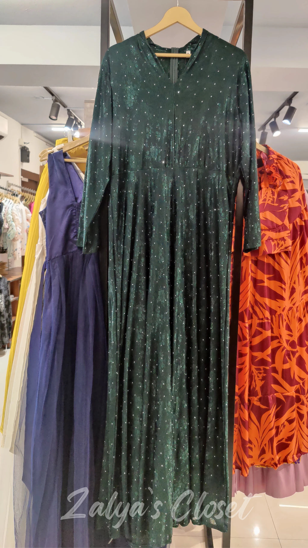 Stone Work Party Wear Gown With Belt image 4