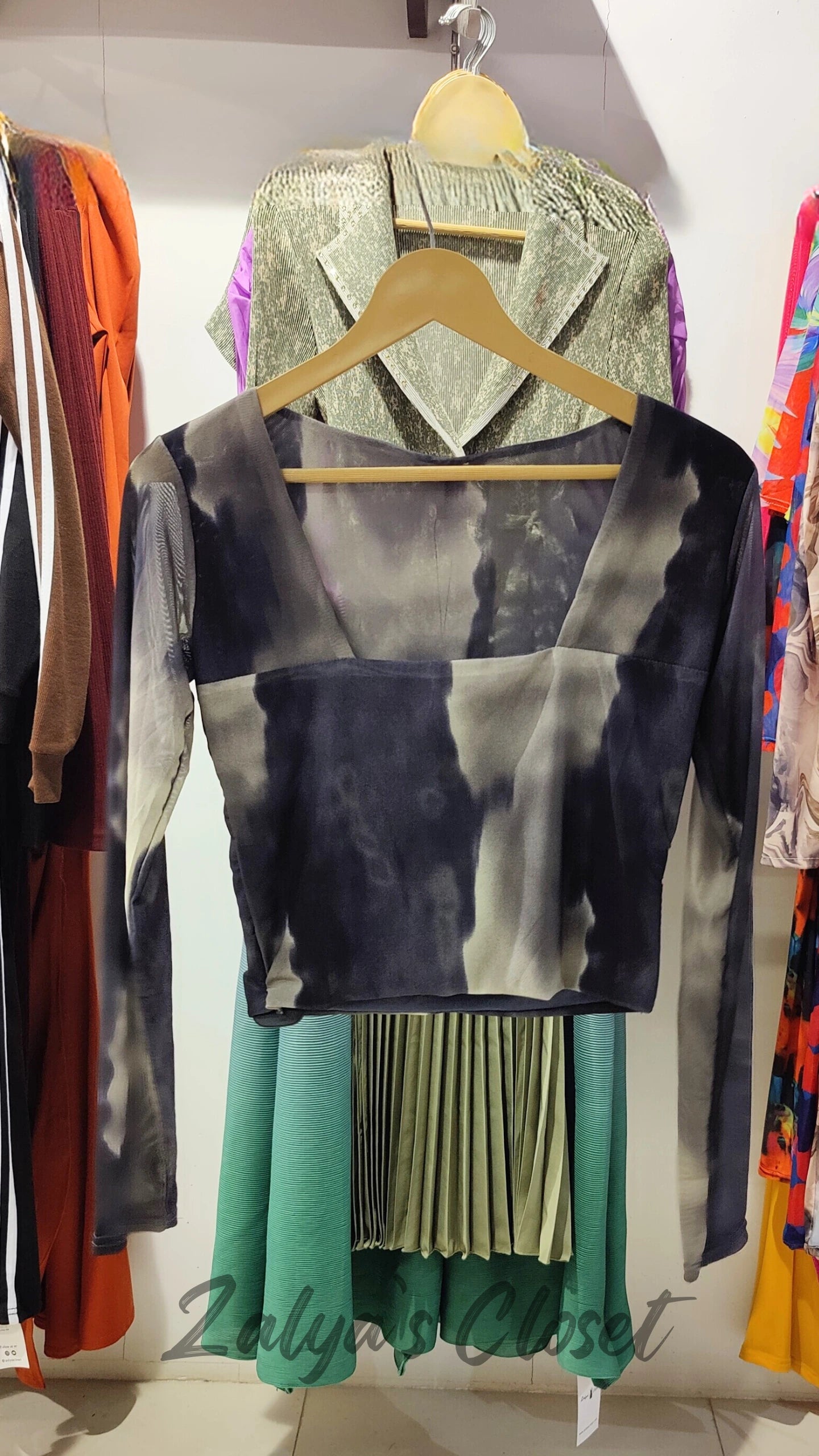 Powernet Full Sleeves Crop Top - Grey image