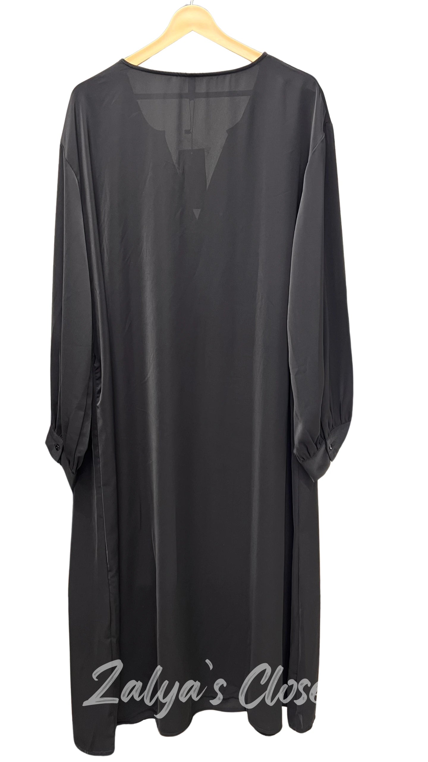 V-neck Plain Black Long Dress Plus Size image 2