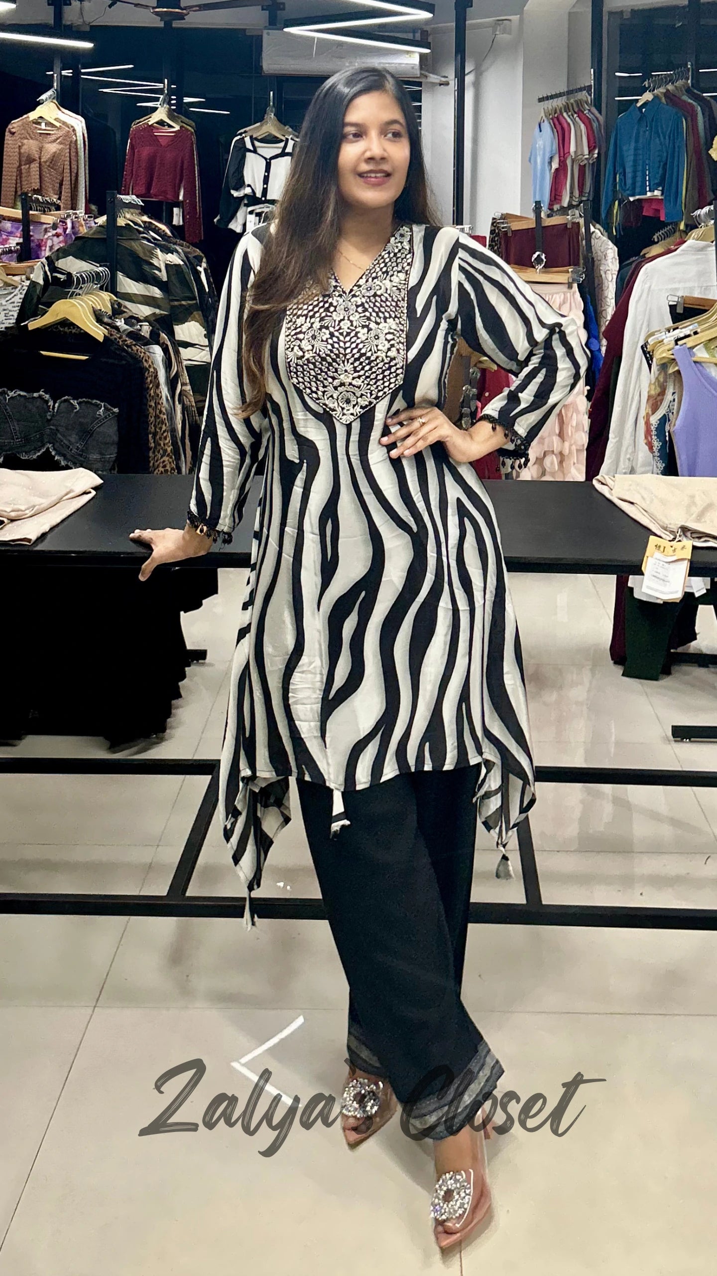 Animal Printed work on neck Co-ord set