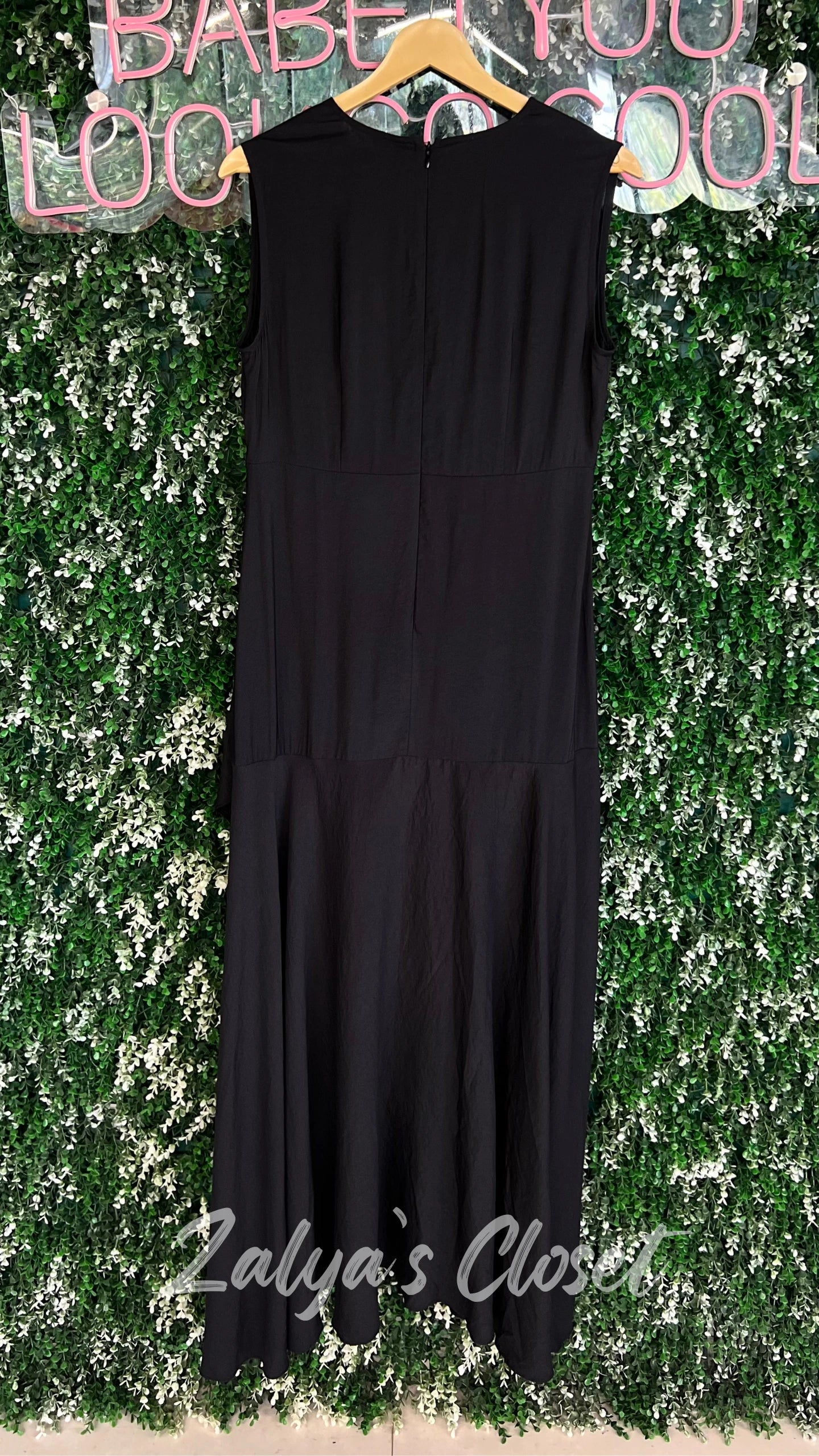 Black Dobbv tiered maxi dress