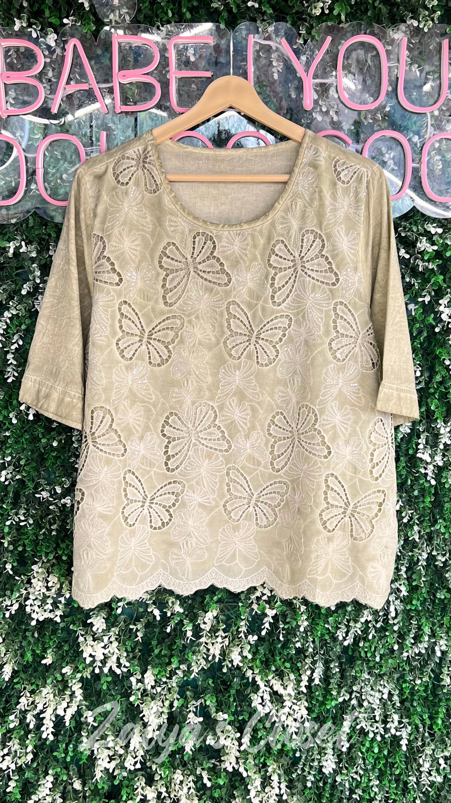 Butterfly tops