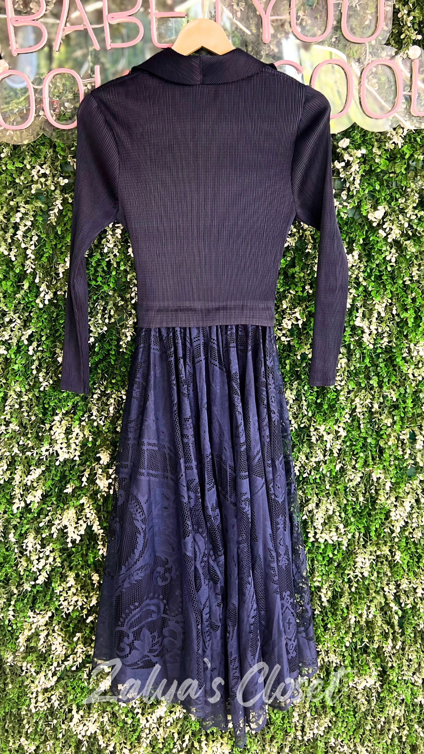 Imported magic dress with work on one side