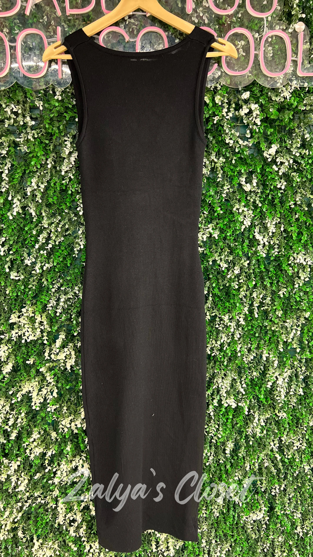 Knotted bodycon dress