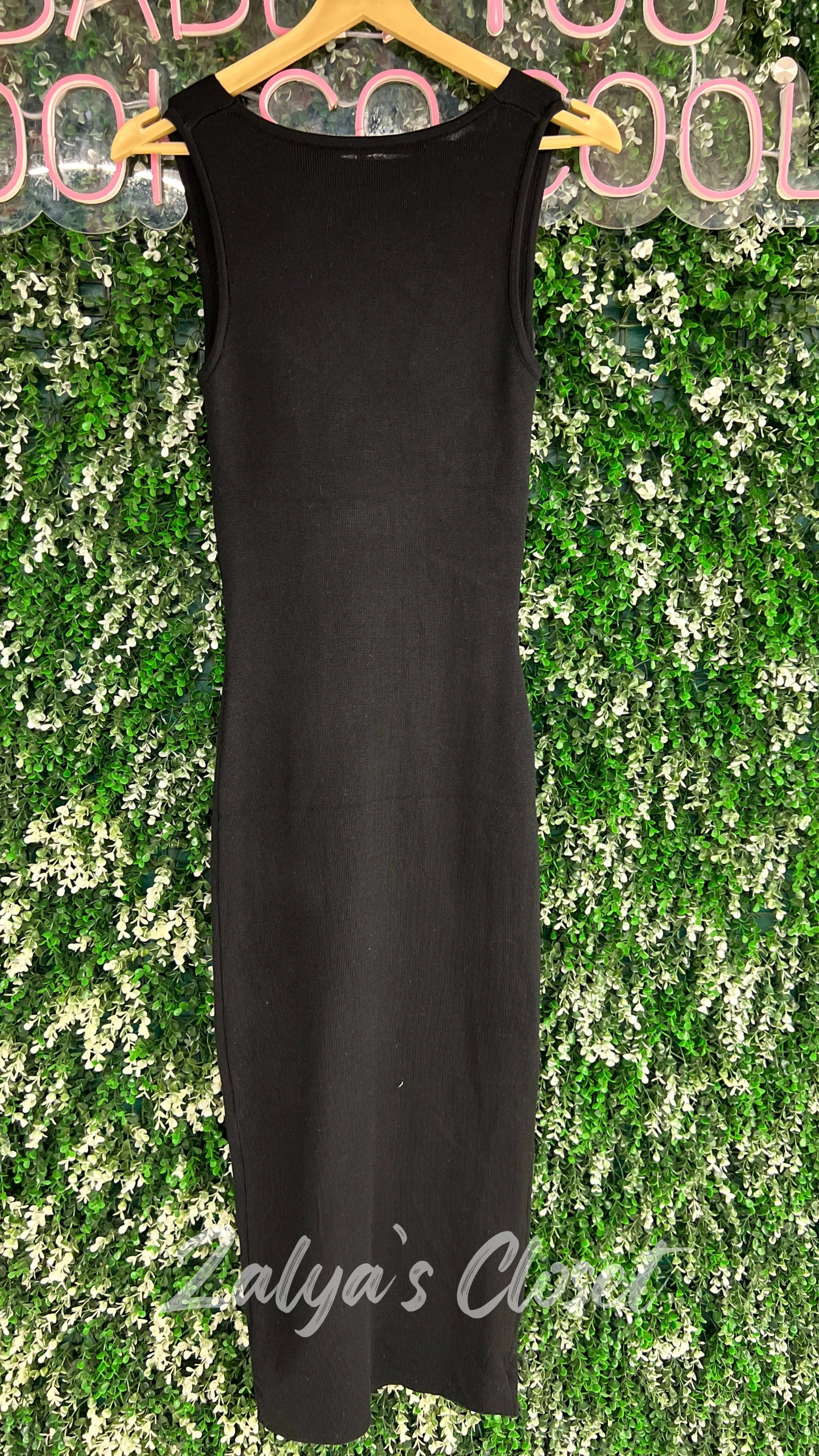 Knotted bodycon dress