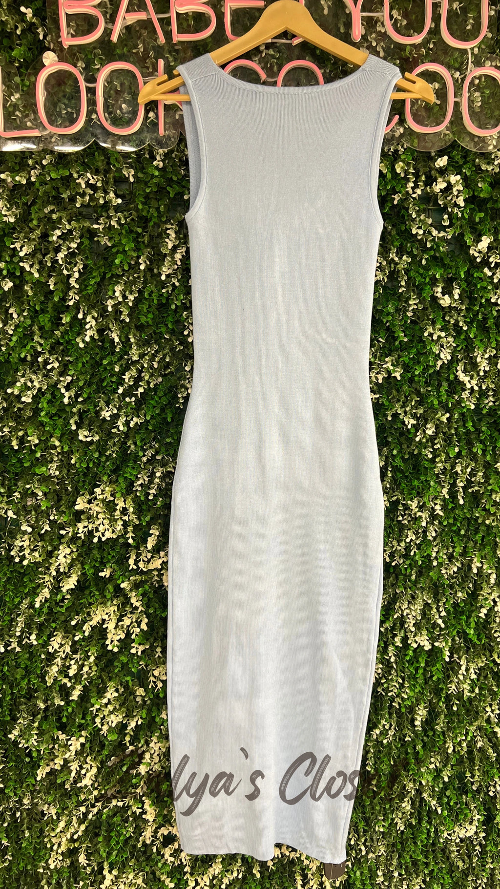 Knotted bodycon dress