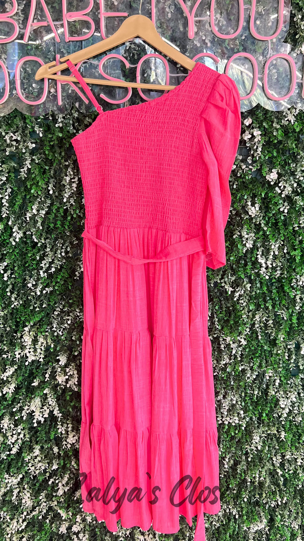 One Side Sleeve Solid Tiered Dress