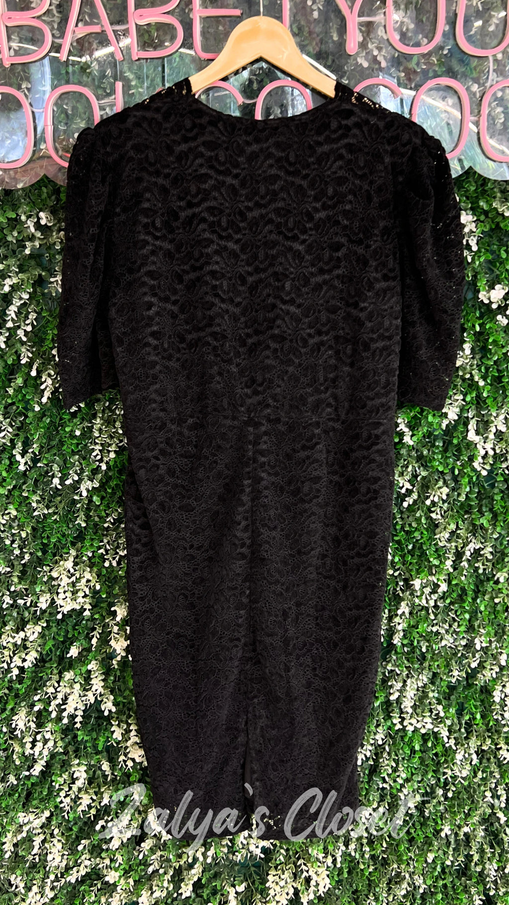 Velvet Knee Length Puff Sleeves Lace Dress