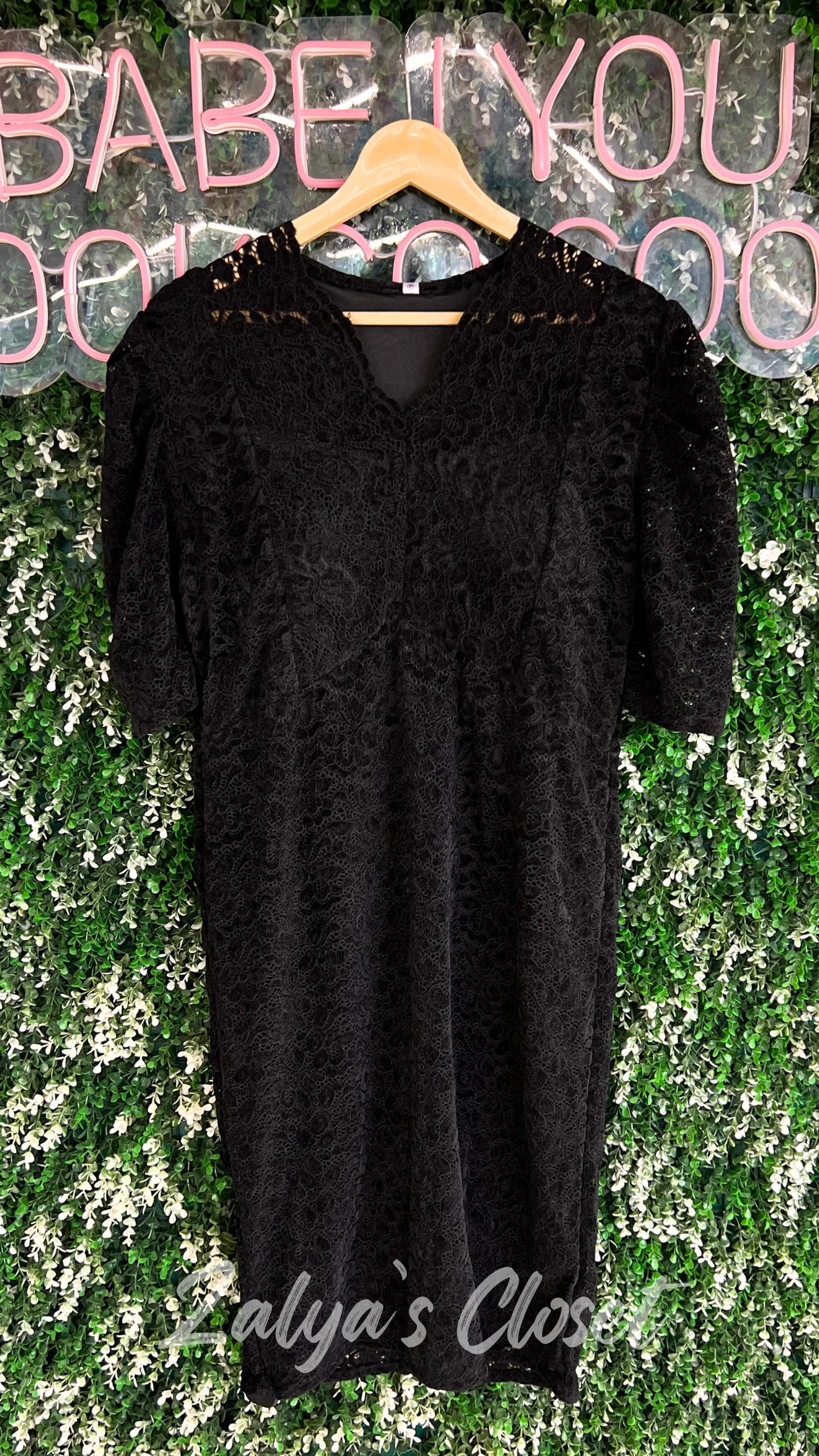 Velvet Knee Length Puff Sleeves Lace Dress