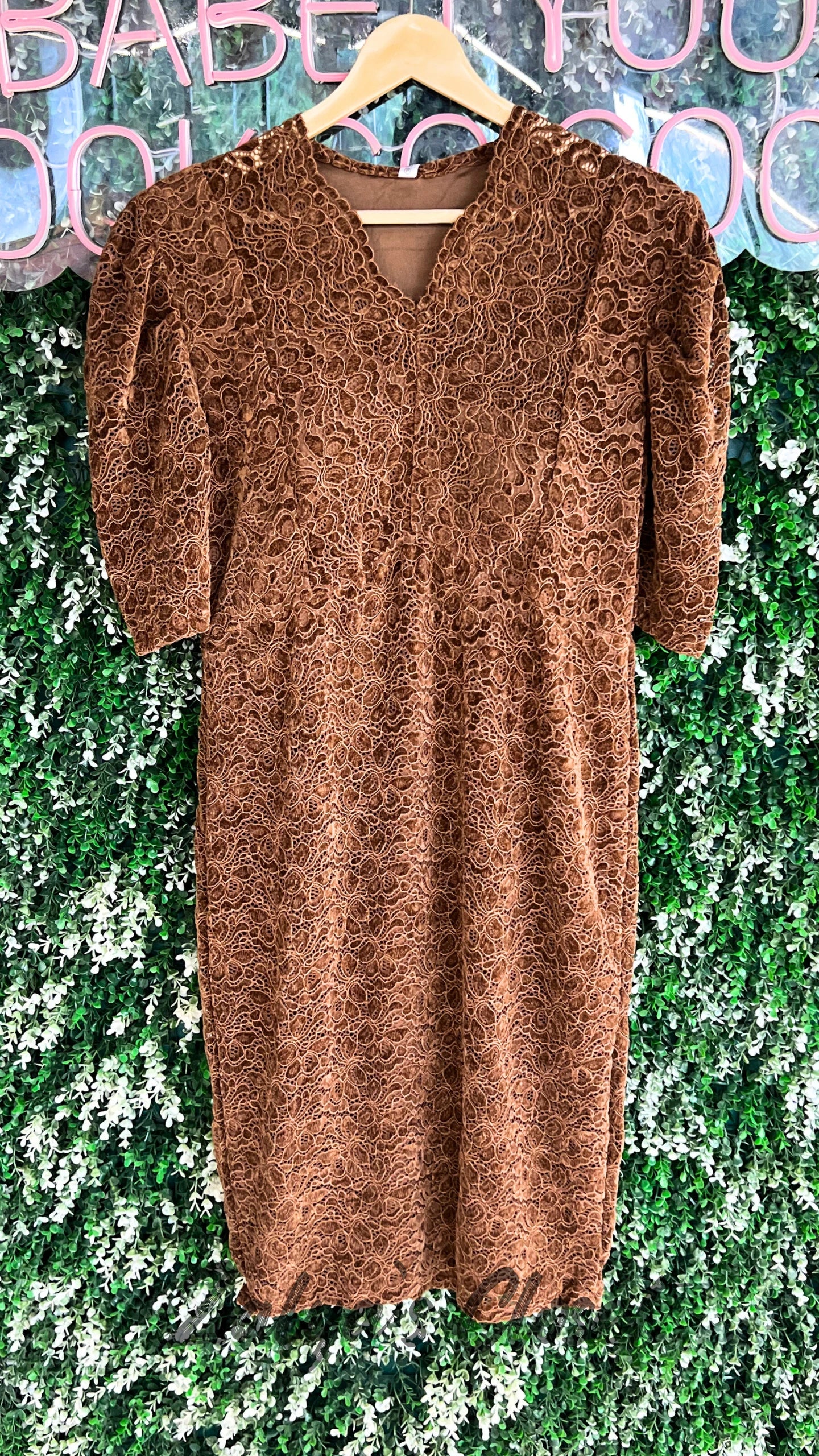 Velvet Knee Length Puff Sleeves Lace Dress