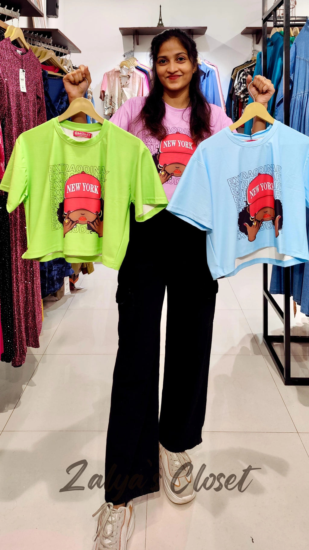 Cropped Cartoon Printed T- shirt - Green image