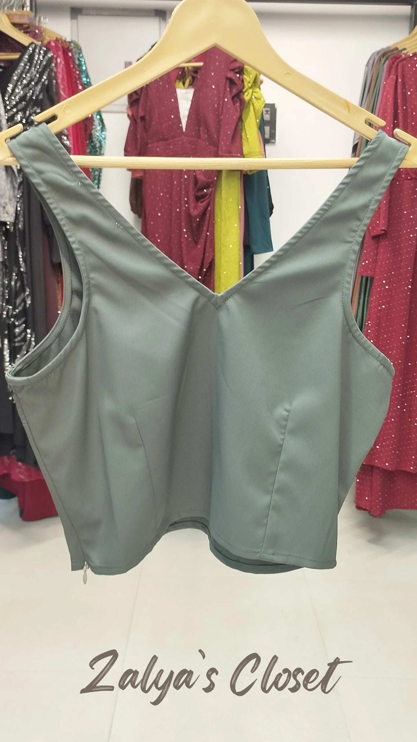 Premium 3pcs Blazer Suit set Green image 3