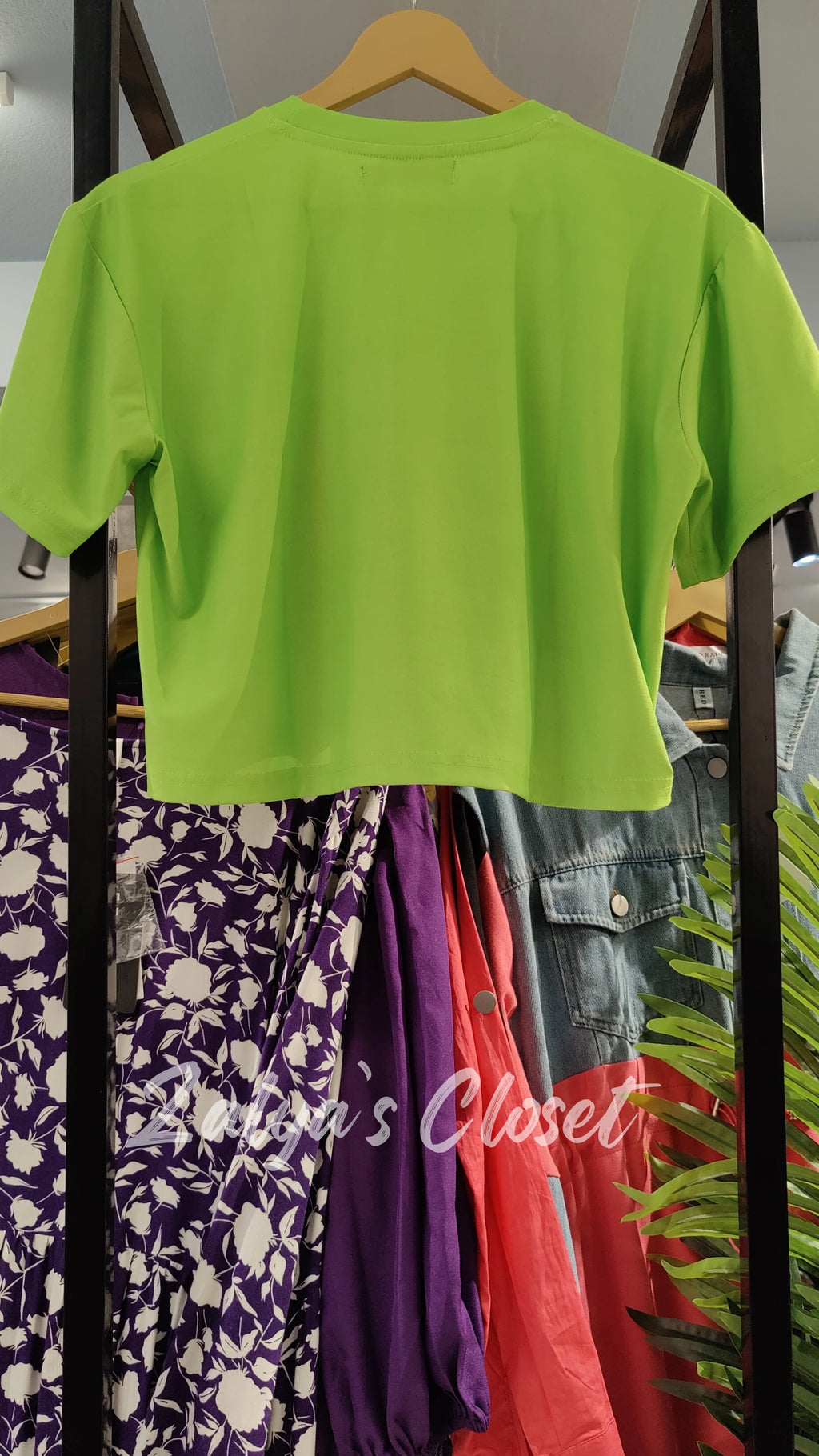 Cropped Cartoon Printed T- shirt image 9