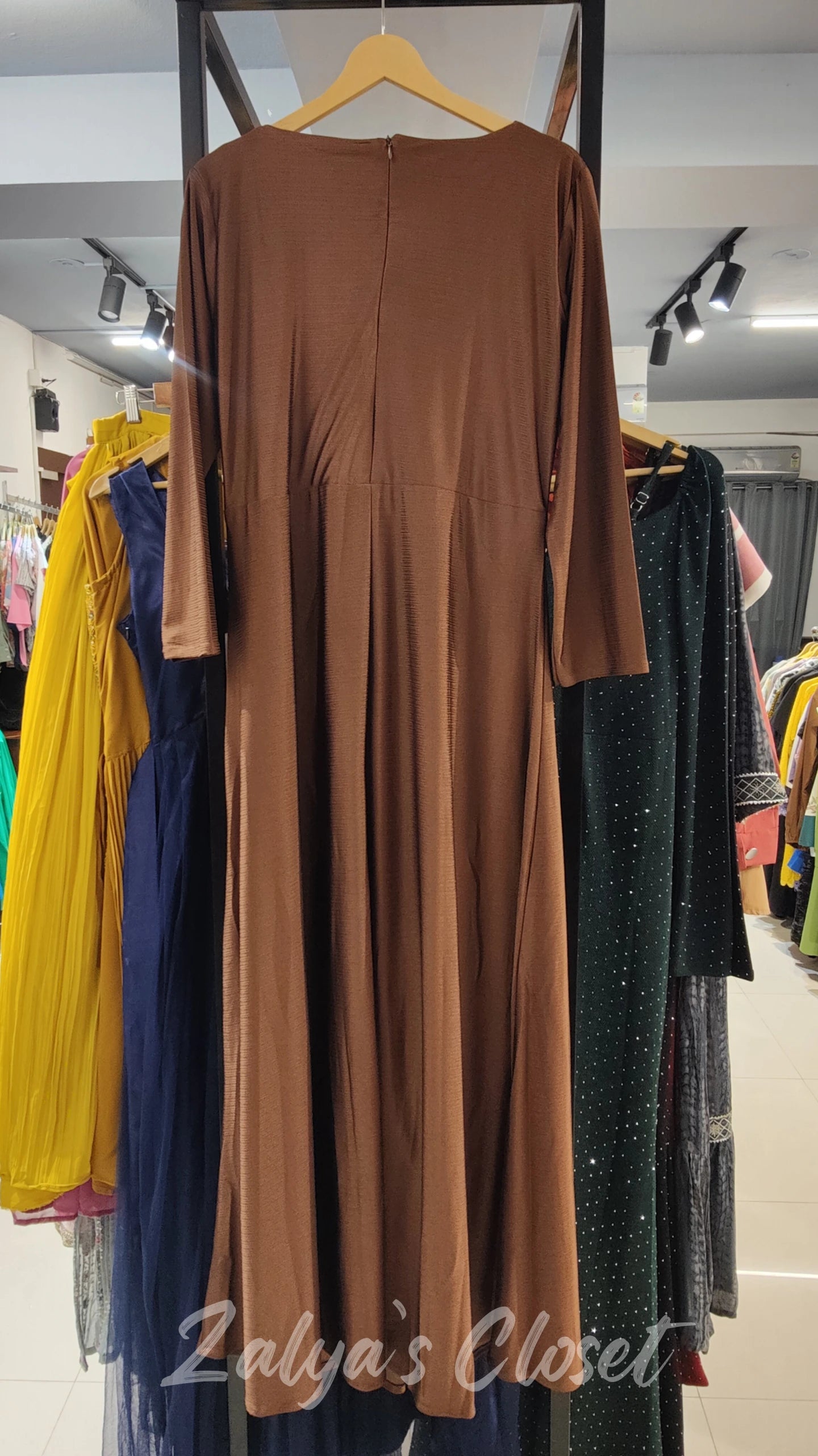 Simple Classy Full Length Dress – Zalyascloset